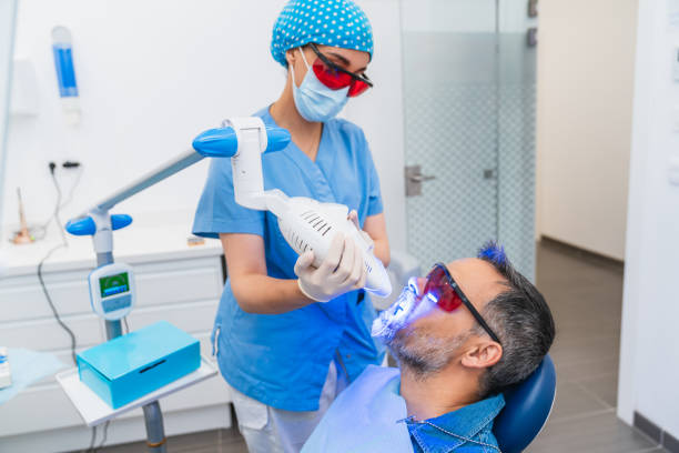 Best Weekend Emergency Dentist in Combined Locks, WI